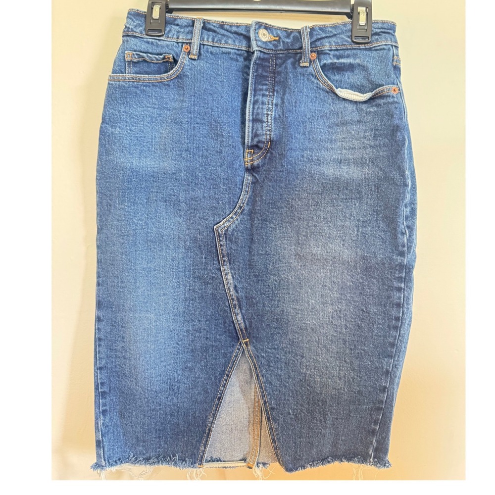 Old Navy Higher High-Rise Denim Midi Skirt Medium Wash Raw Hem Front Slit Size 6